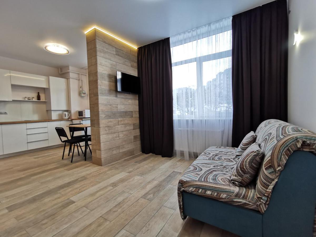 Green Apartments Chernihiv Ngoại thất bức ảnh