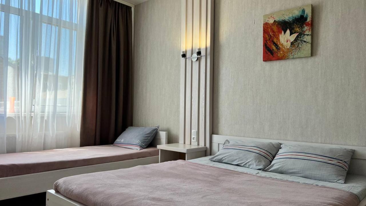 Green Apartments Chernihiv Ngoại thất bức ảnh