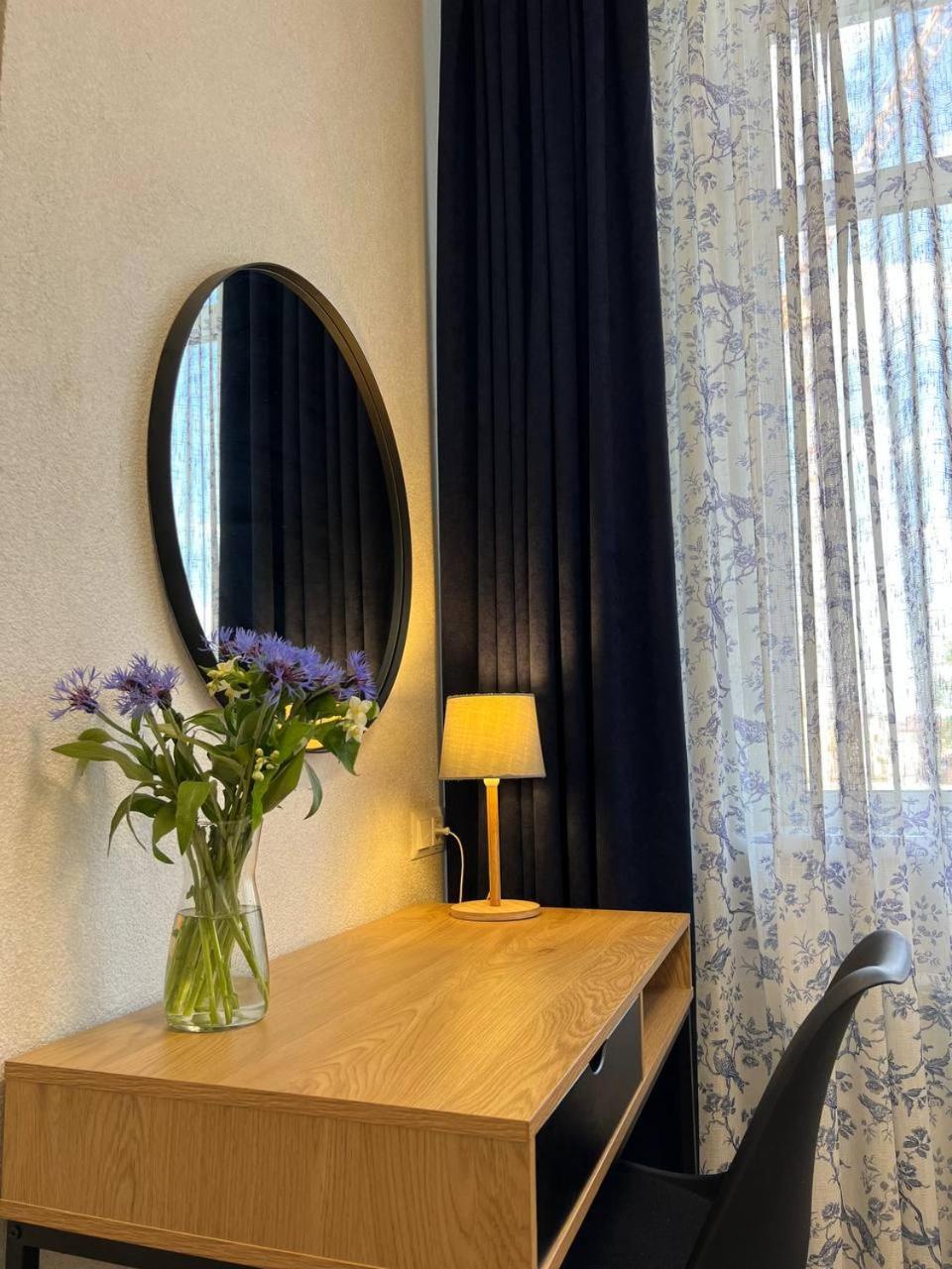 Green Apartments Chernihiv Ngoại thất bức ảnh