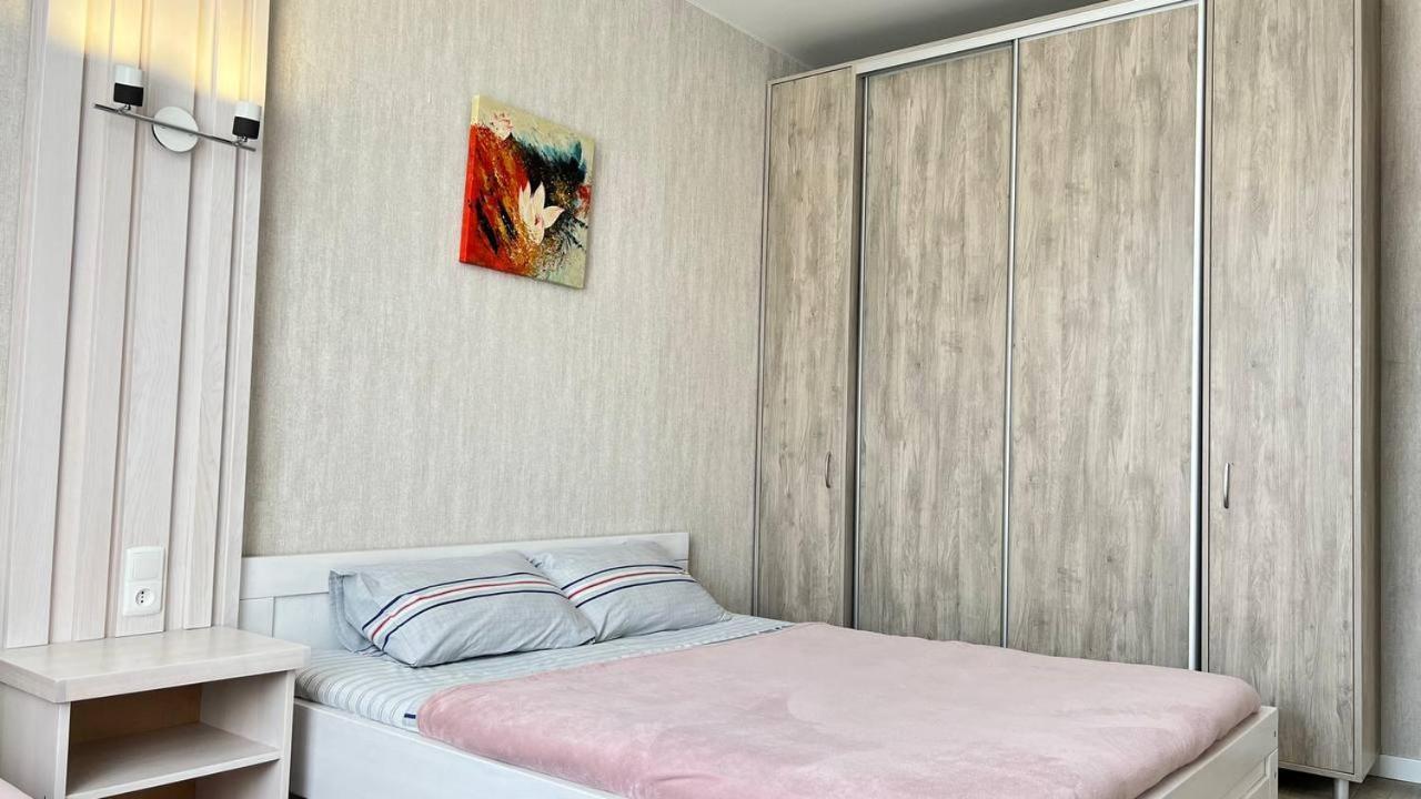 Green Apartments Chernihiv Ngoại thất bức ảnh